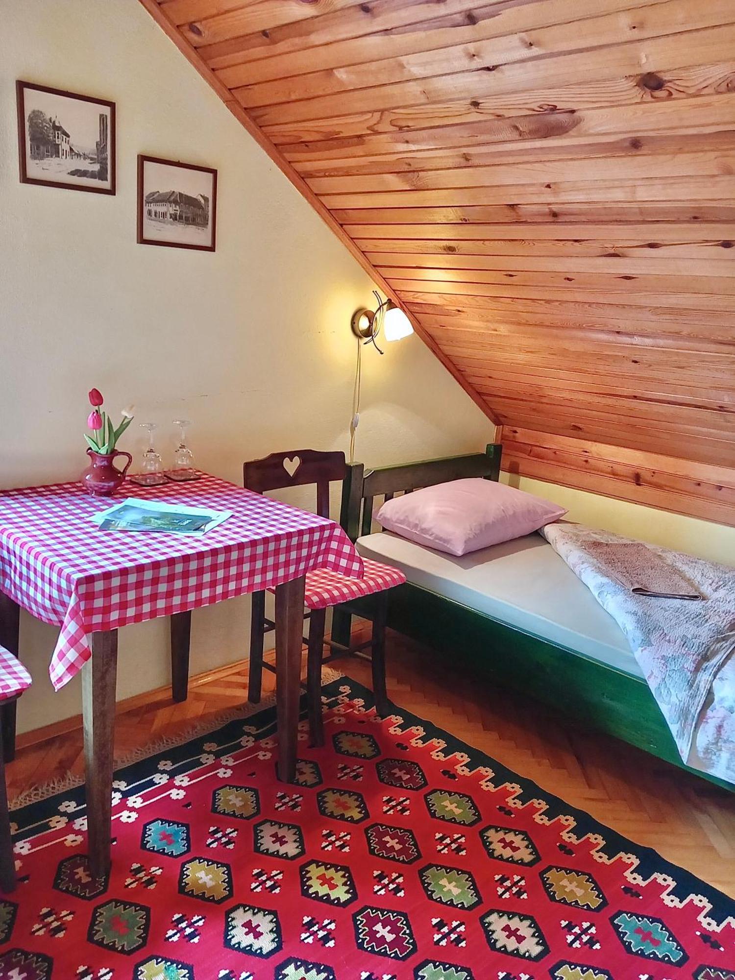 Putnicka Kuca Kod Dragane Hotel Bajina Basta Exterior photo